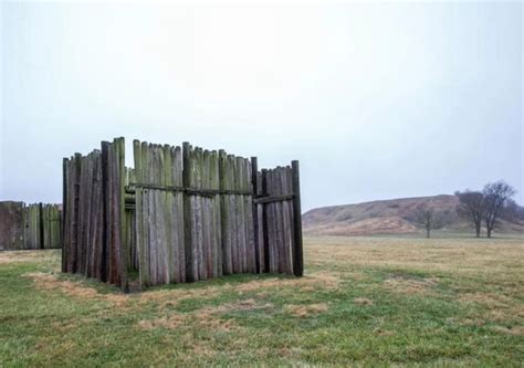  Die Verschiebung von Cahokia: Eine Studie über Urbanen Zerfall und den Aufstieg Nordamerikanischer Kulturen